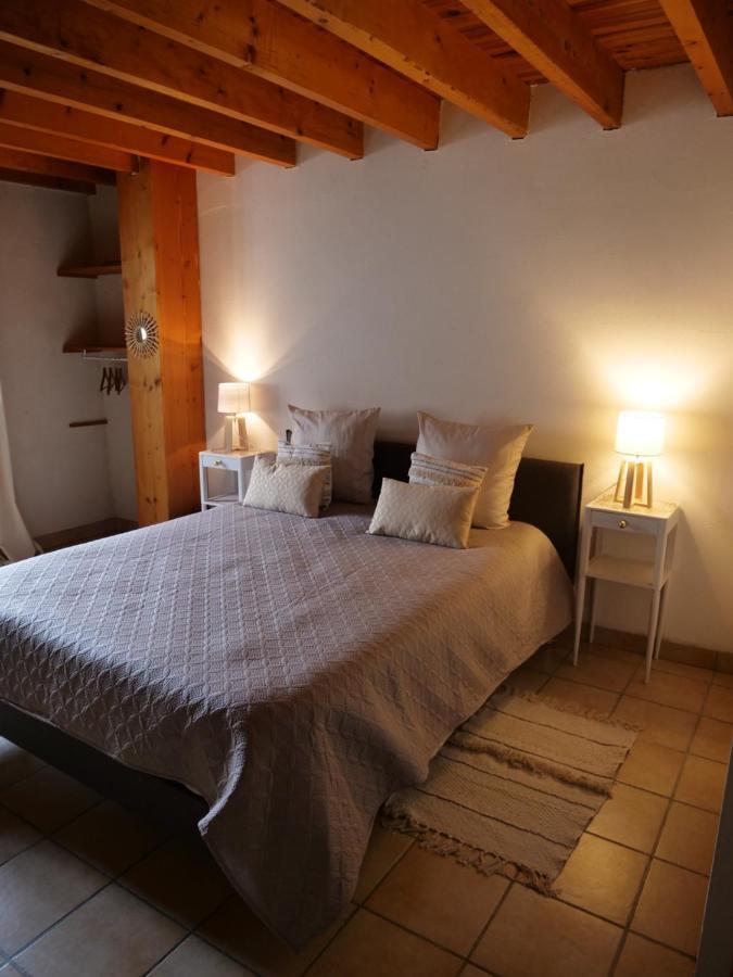 Domaine Du Cellier De La Couronne Bed & Breakfast Sezanne Exterior photo